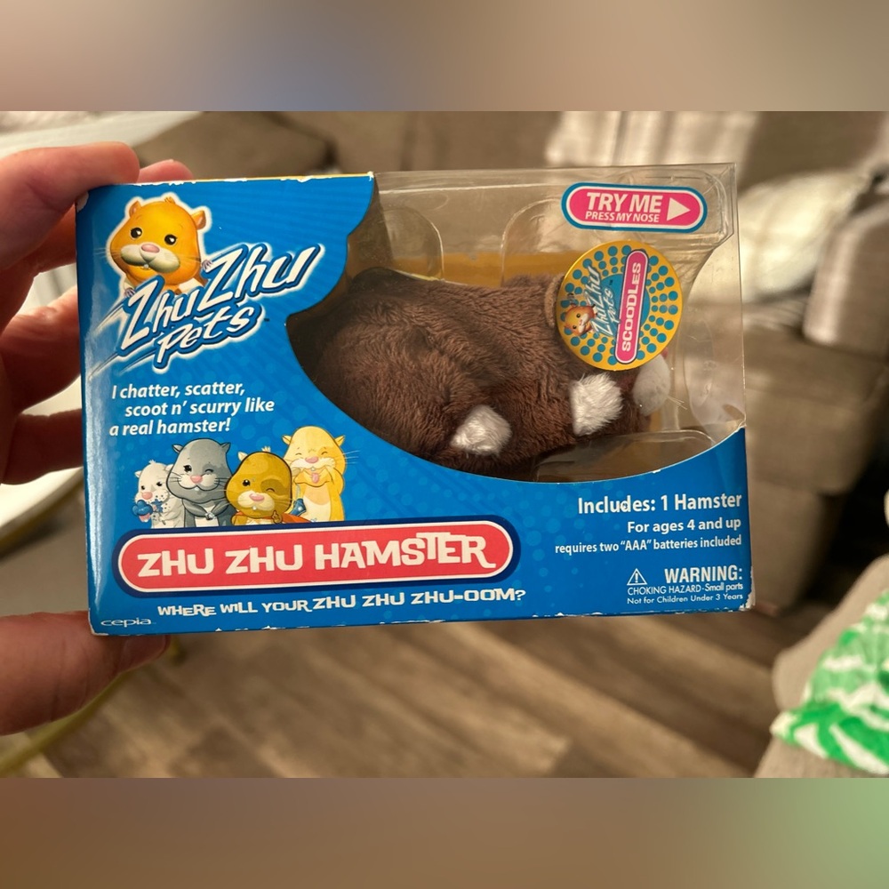 Zhu Zhu pets Scoodles brown pet new in box